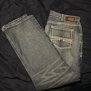Ariat M4 Coltrane pants like new. Size 40/32